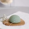 Burete De Fata Natural Din Konjac Cu Esenta De Ceai Verde Burete De Fata Natural Din Konjac Cu Esenta De Ceai Verde