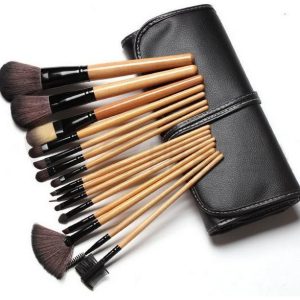 Set de 15 Pensule Profesionale pentru machiaj, manere din Lemn