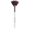 Dermacol Accessories Master Brush by PetraLovelyHair iluminator pensulă corectoare Dermacol Accessories Master Brush by PetraLovelyHair iluminator pensulă corectoare