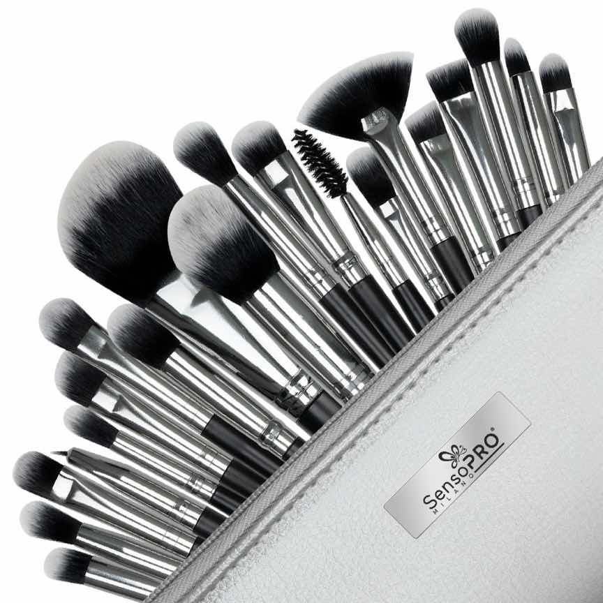 Set 20 pensule machiaj SensoPRO Milano, Black Silver + Borseta Cadou Set 20 pensule machiaj SensoPRO Milano, Black Silver + Borseta Cadou